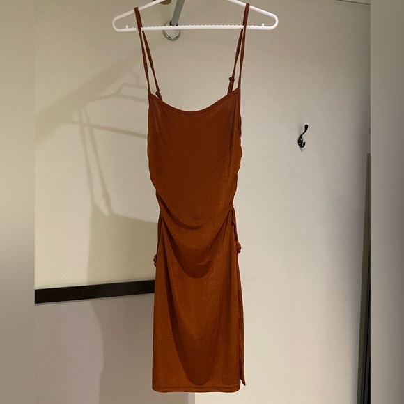 Split hem cami dress - Picture 2 of 7